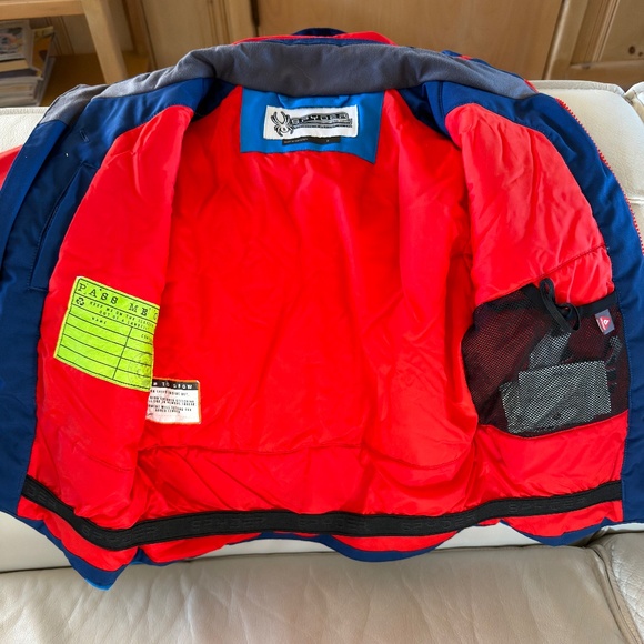 Kids Spyder ski jacket and bib Size 6, Unisex - Picture 5 of 14